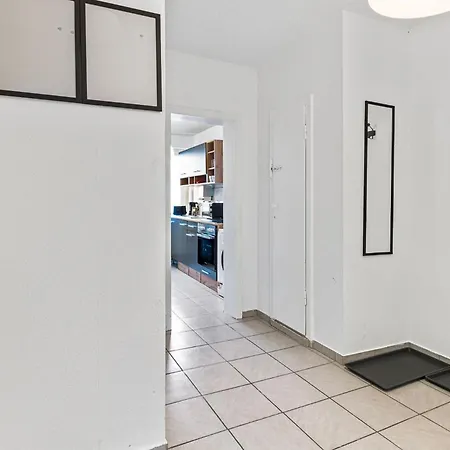 Bege Rent Repeat Appartamento *